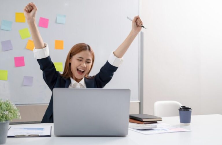 Bookkeeping client happy with her finances